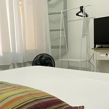 Studio Aqui E Seu Lugar Em Itagua-3
